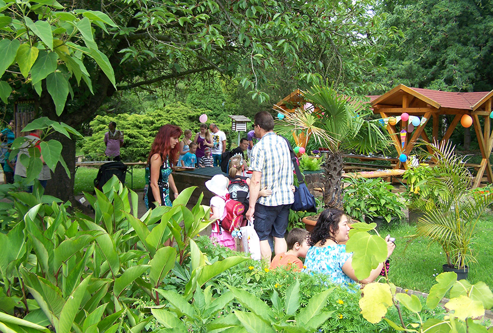 Schulbiologiezentrum feiert 125-jähriges Jubiläum - 22. Naturerlebnistag im Botanischen Lehrgarten 